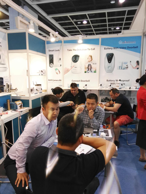 億聯(lián)智能攜新品驚艷亮相香港展與廣交會，引領(lǐng)電子產(chǎn)品創(chuàng)新風(fēng)潮